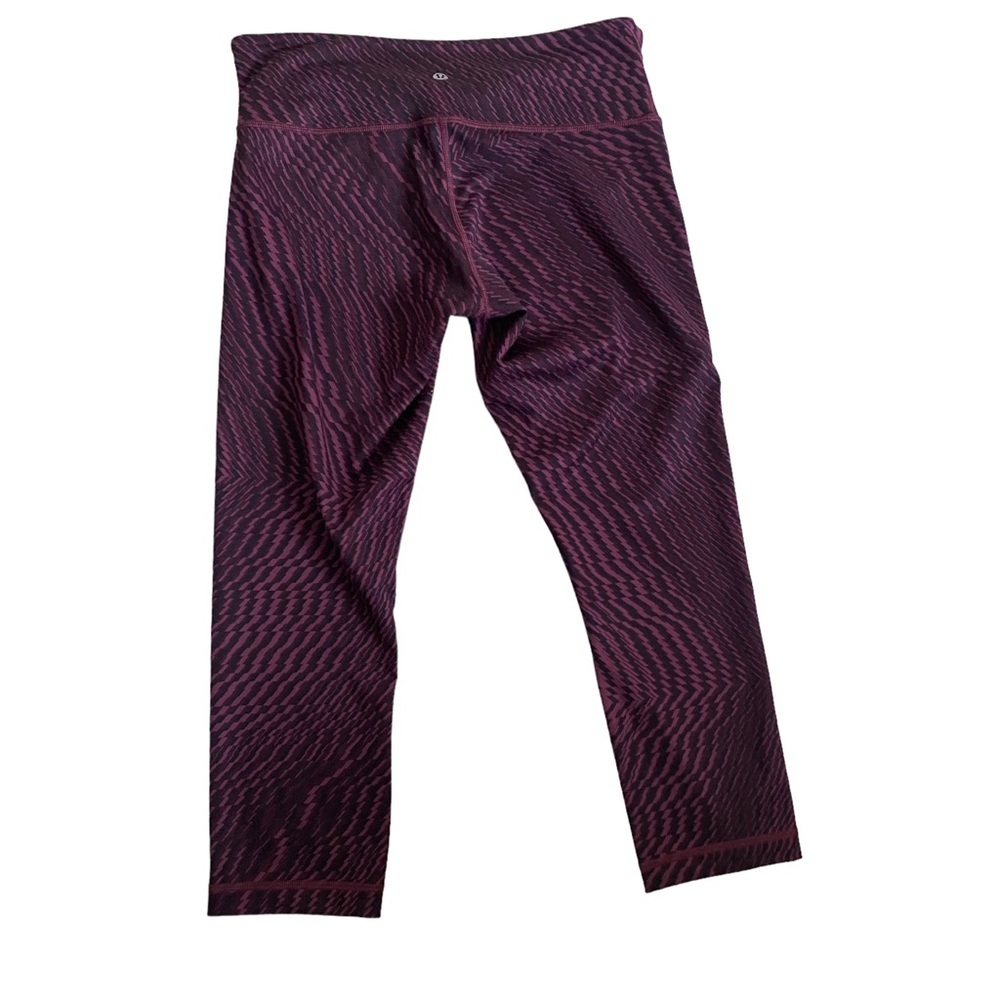 Lululemon maroon geometric print wonder under leggings crop red black US6 - Picture 10 of 13